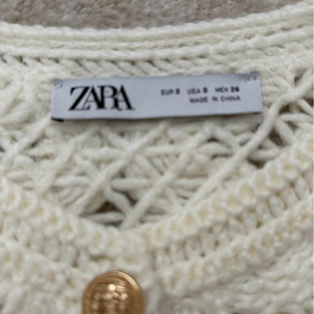 Zara Off-White Crochet Cardigan with Gold Buttons - Picture 3 of 3